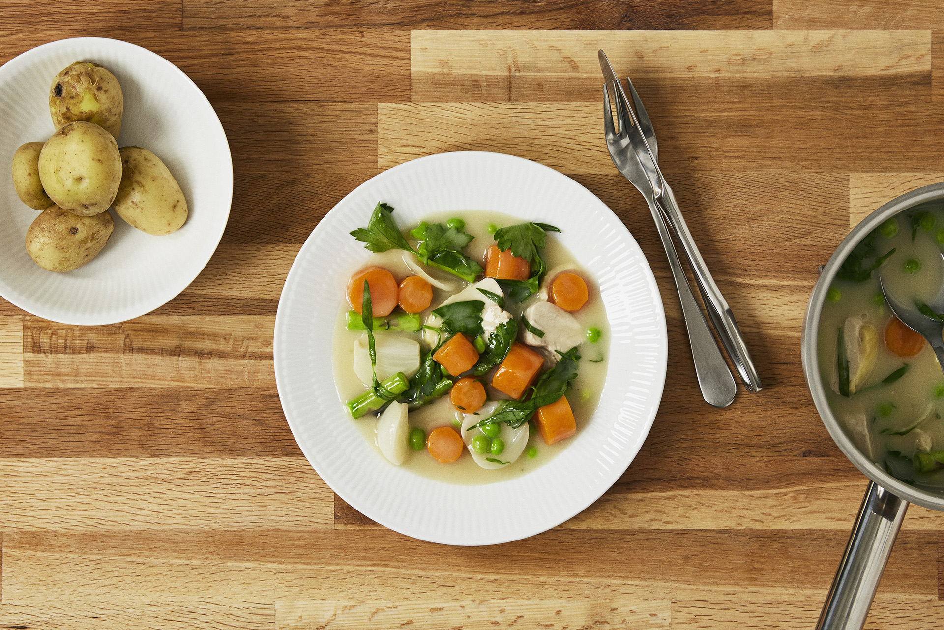 Hvis vi kun måtte tage tre retter med ud på en øde ø, ville frikassé nok være en af dem