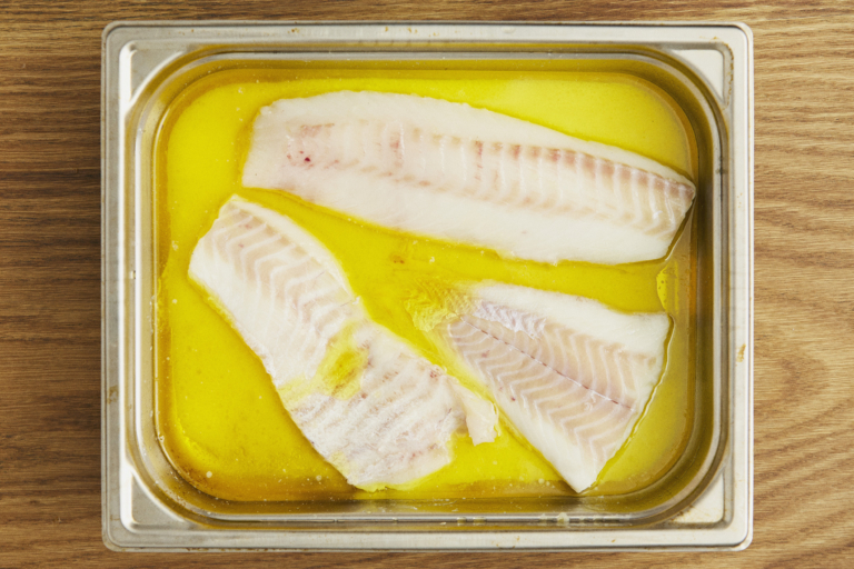 Smørpocheret torsk med blancheret kål Du kommer aldrig til at tilberede fisk på en anden måde.