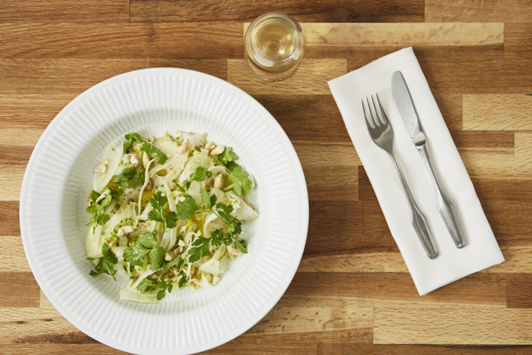 Ceviche af torsk Det er egentlig ret magisk, at man kan tilberede fisk helt uden varme