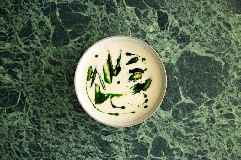 Aspargessuppe Grøntsagernes svar på hummerbisque